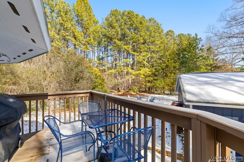 878 Anchor Drive