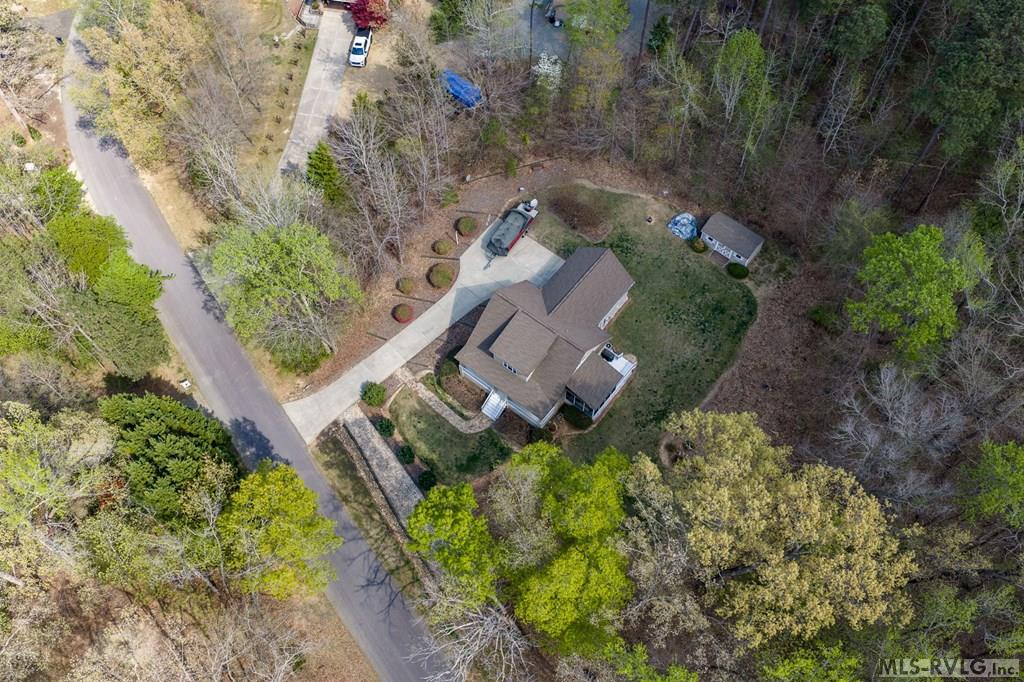323 River Forest Dr.