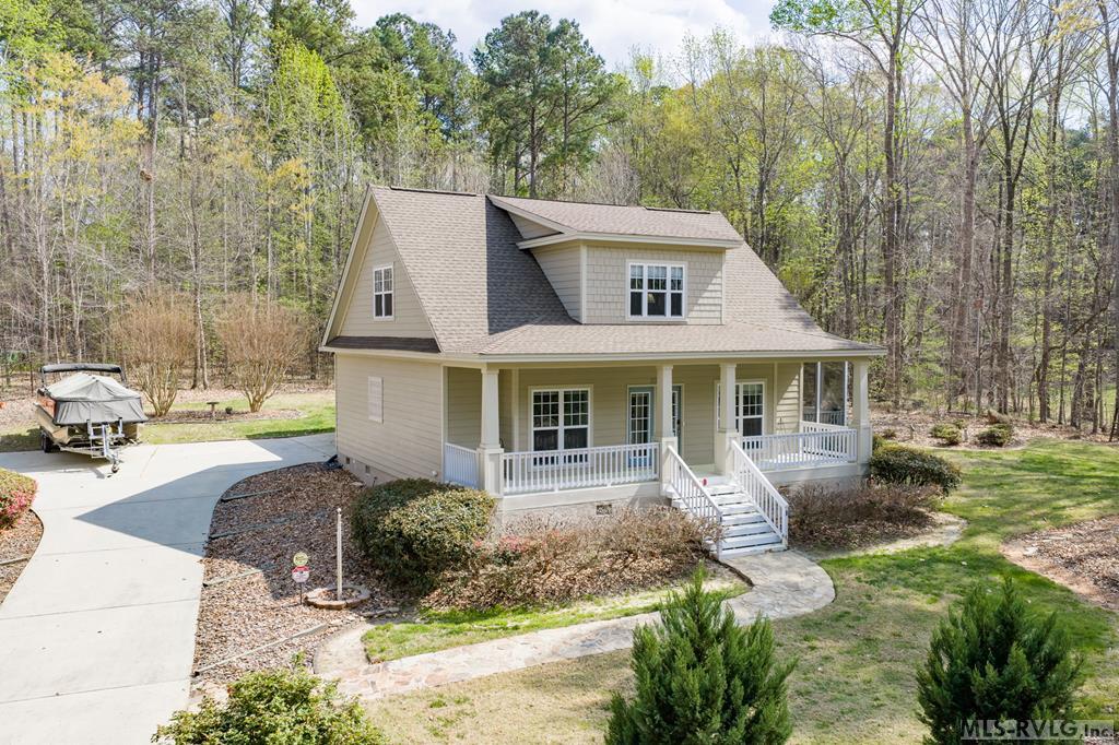 323 River Forest Dr.
