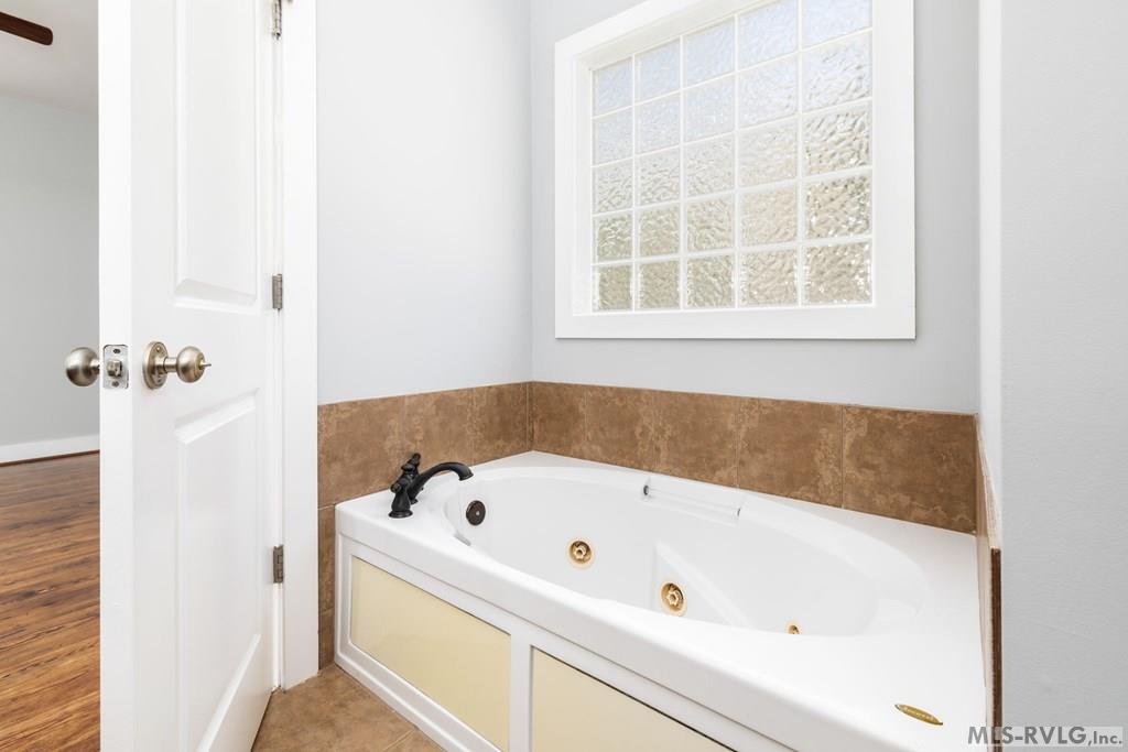 323 River Forest Dr.