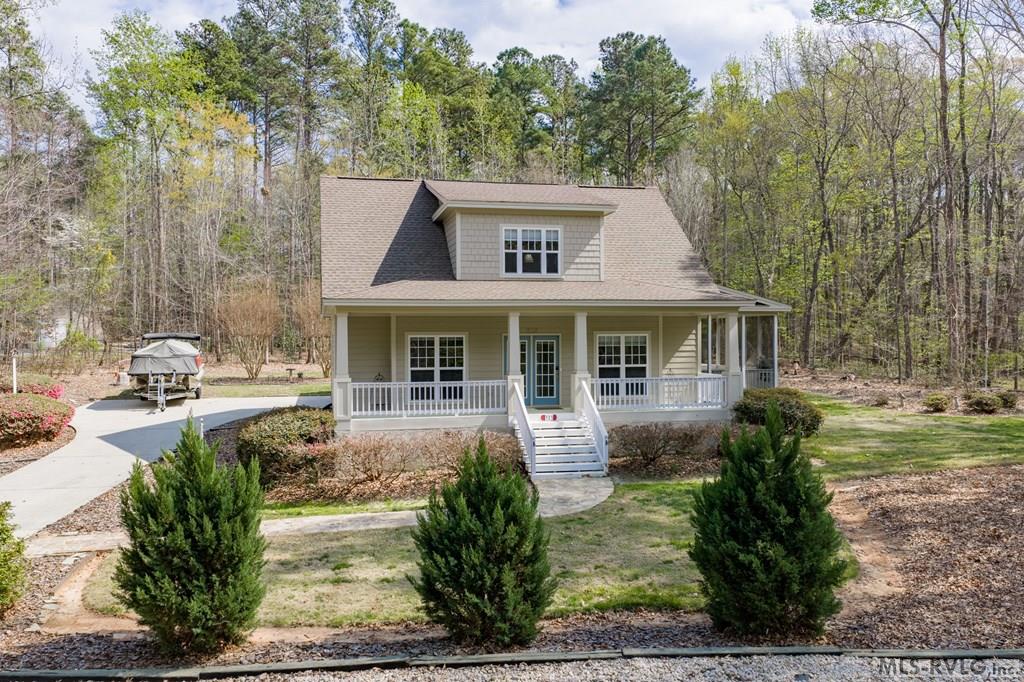 323 River Forest Dr.