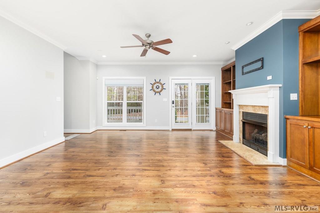 323 River Forest Dr.