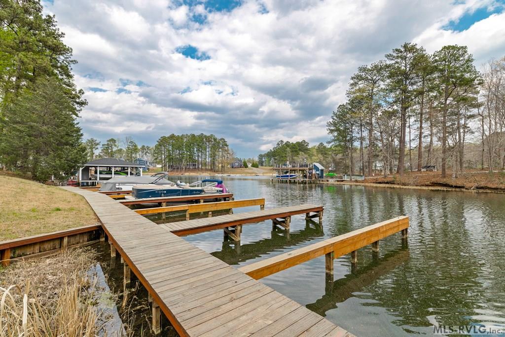 323 River Forest Dr.