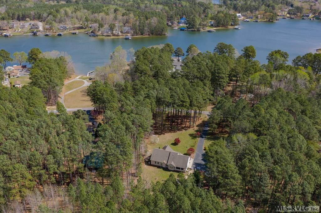 139 Country Club Dr.