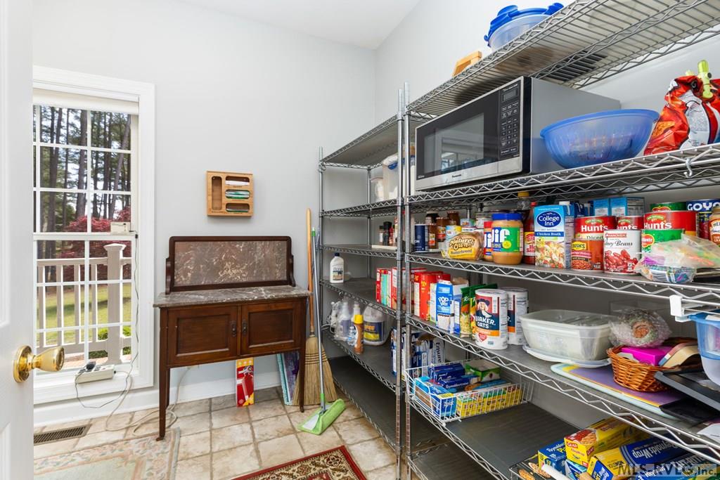 139 Country Club Dr.