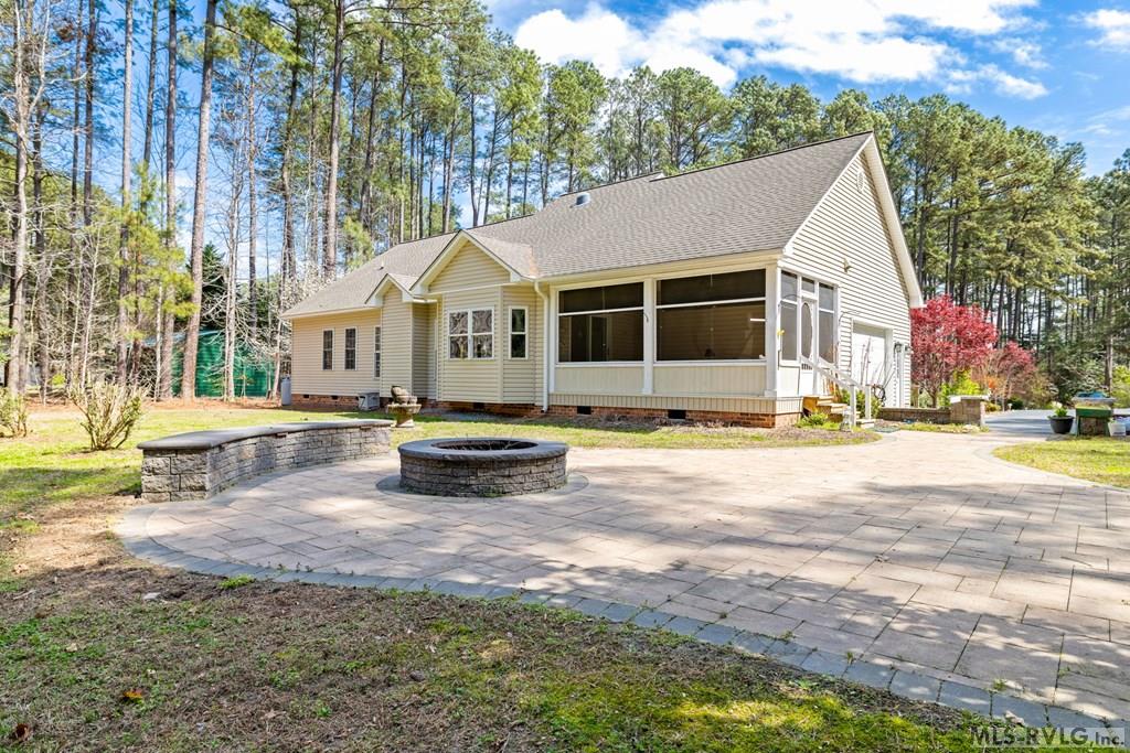 139 Country Club Dr.