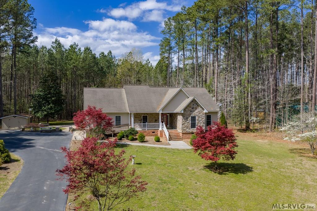 139 Country Club Dr.