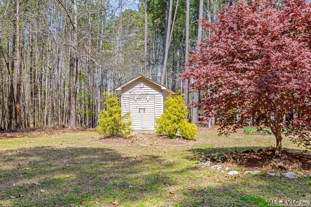 139 Country Club Dr.