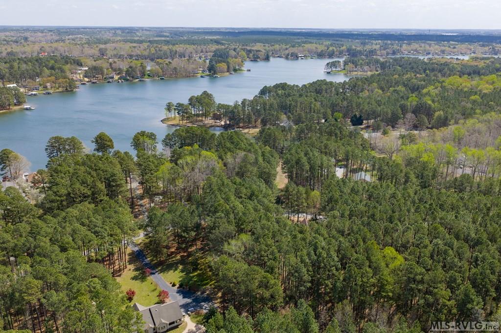 139 Country Club Dr.