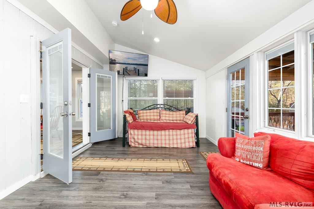 106 W Lizard Bay Drive