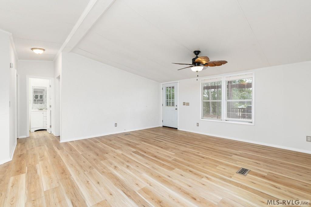 120 Sunset Hollow Ln.