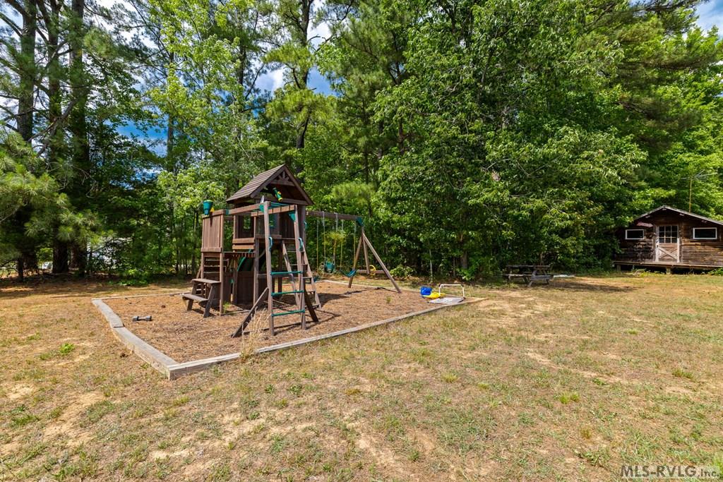 120 Sunset Hollow Ln.