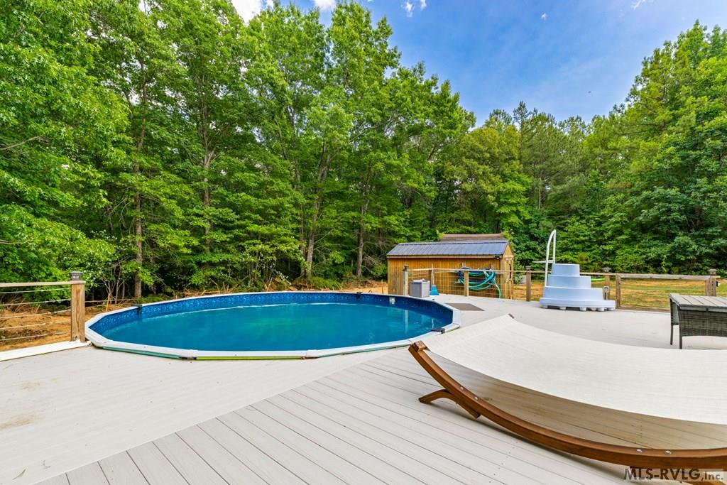 120 Sunset Hollow Ln.