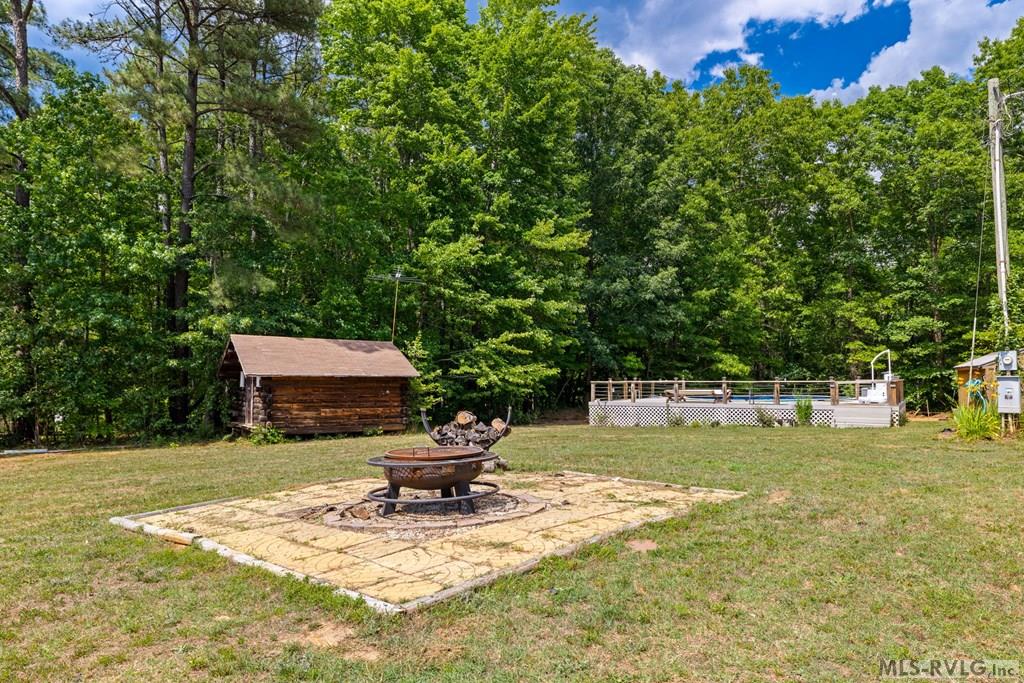 120 Sunset Hollow Ln.