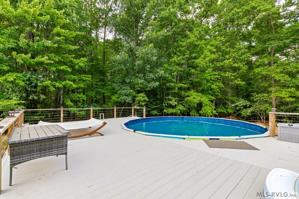 120 Sunset Hollow Ln.