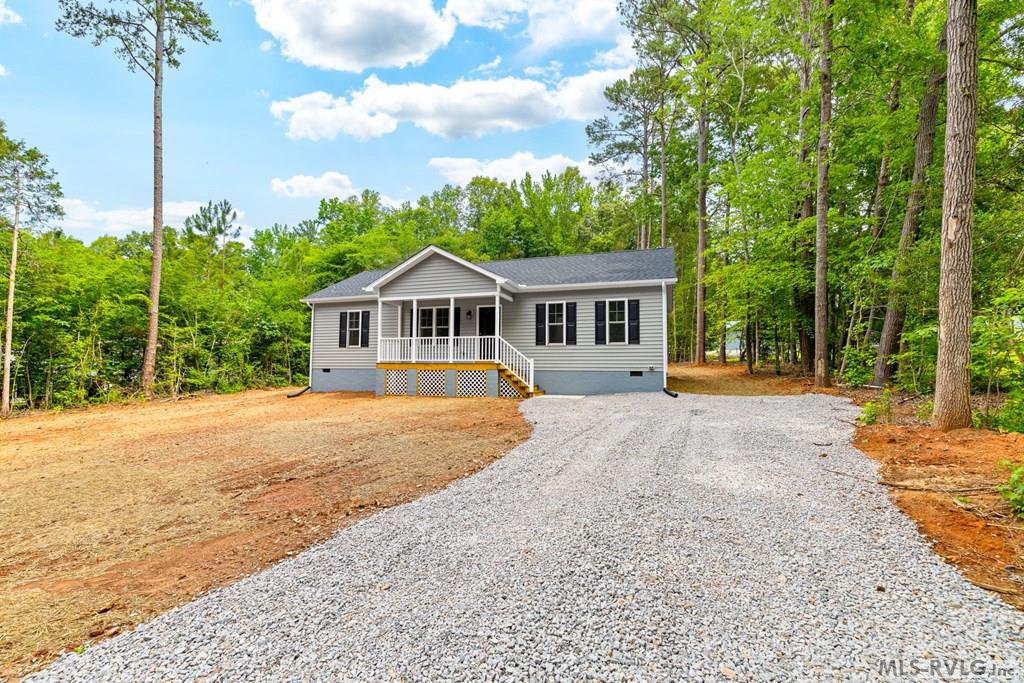 208 Chestnut Dr.