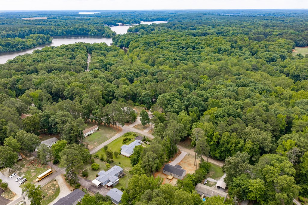 208 Chestnut Dr.
