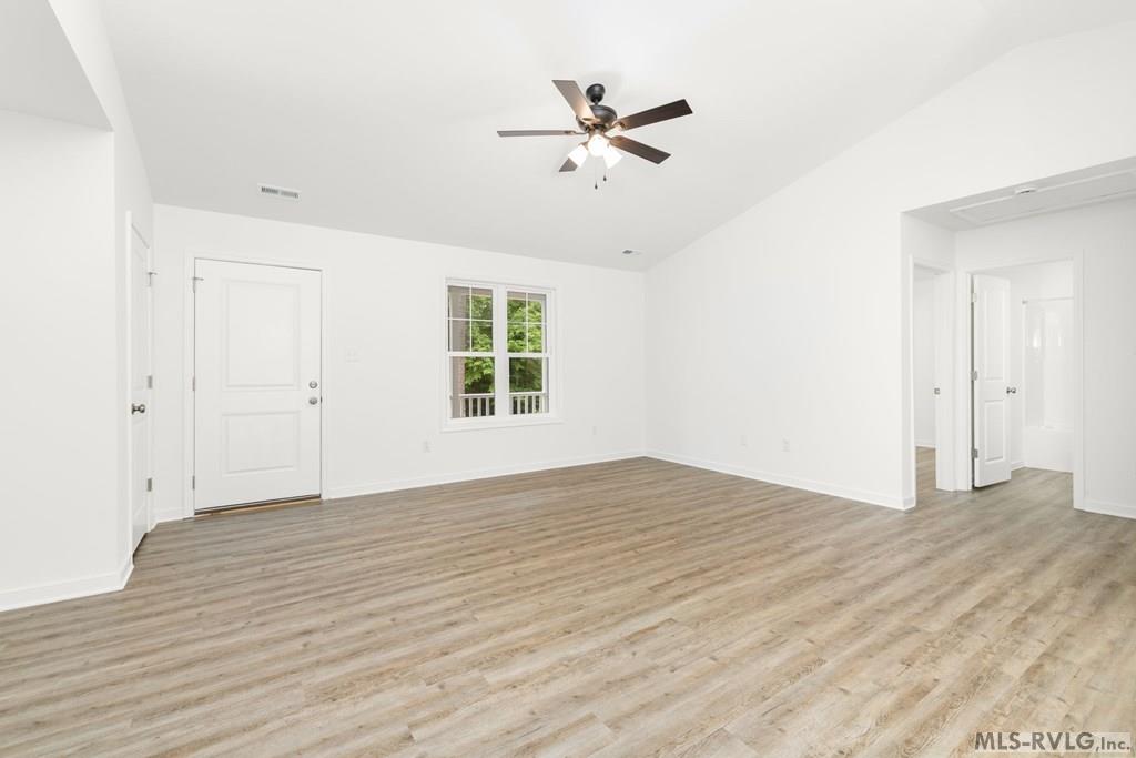 208 Chestnut Dr.
