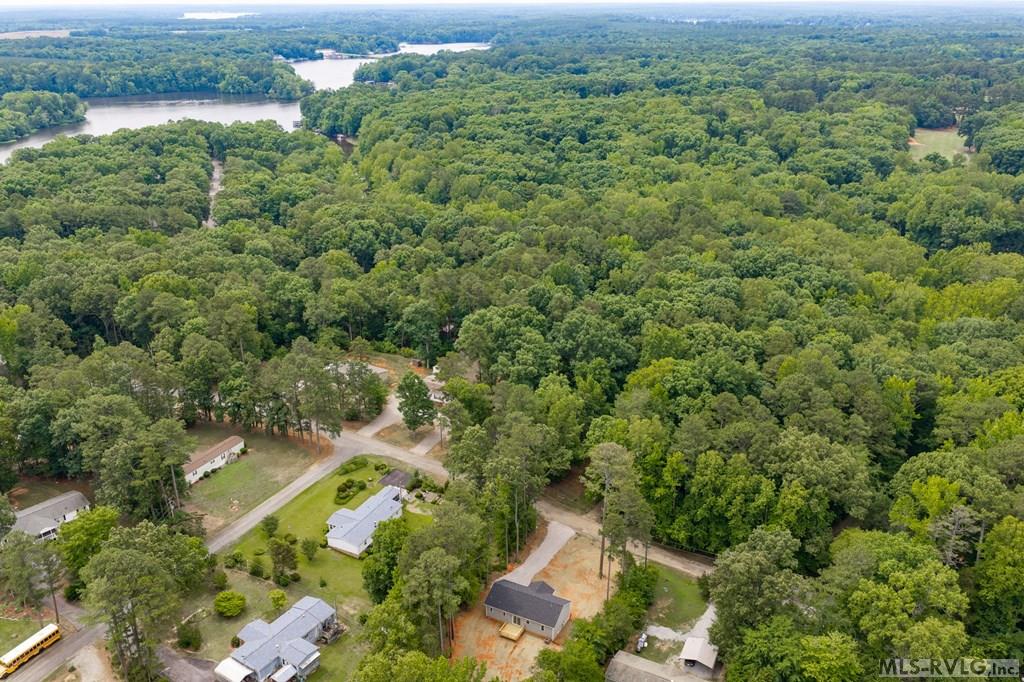 208 Chestnut Dr.