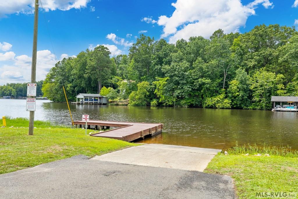 208 Chestnut Dr.