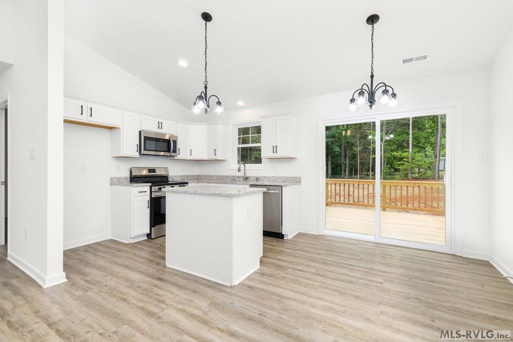 208 Chestnut Dr.