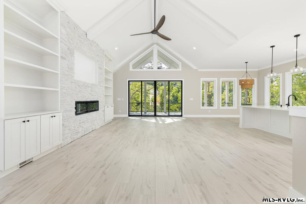 455 Mountain Rock Trail