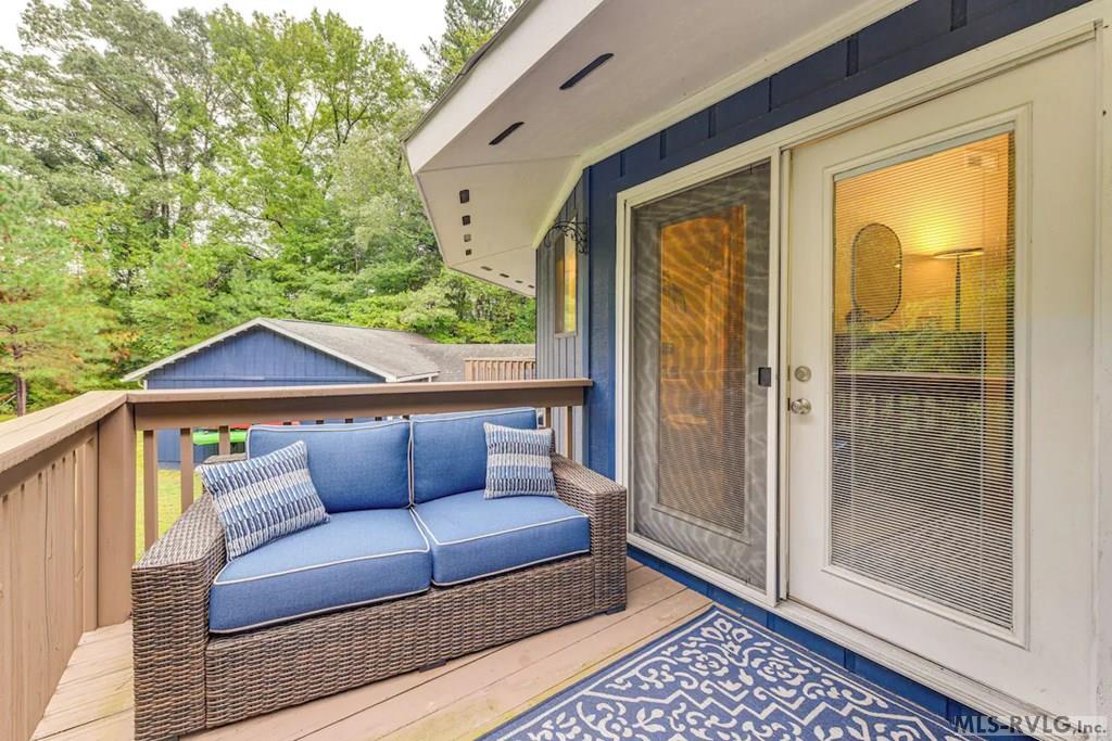878 Anchor Drive