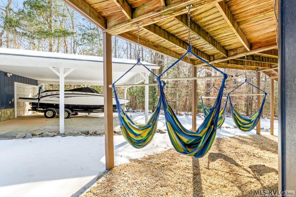 878 Anchor Drive