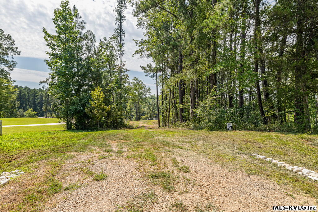 Lot 27 Waterlyn Dr.