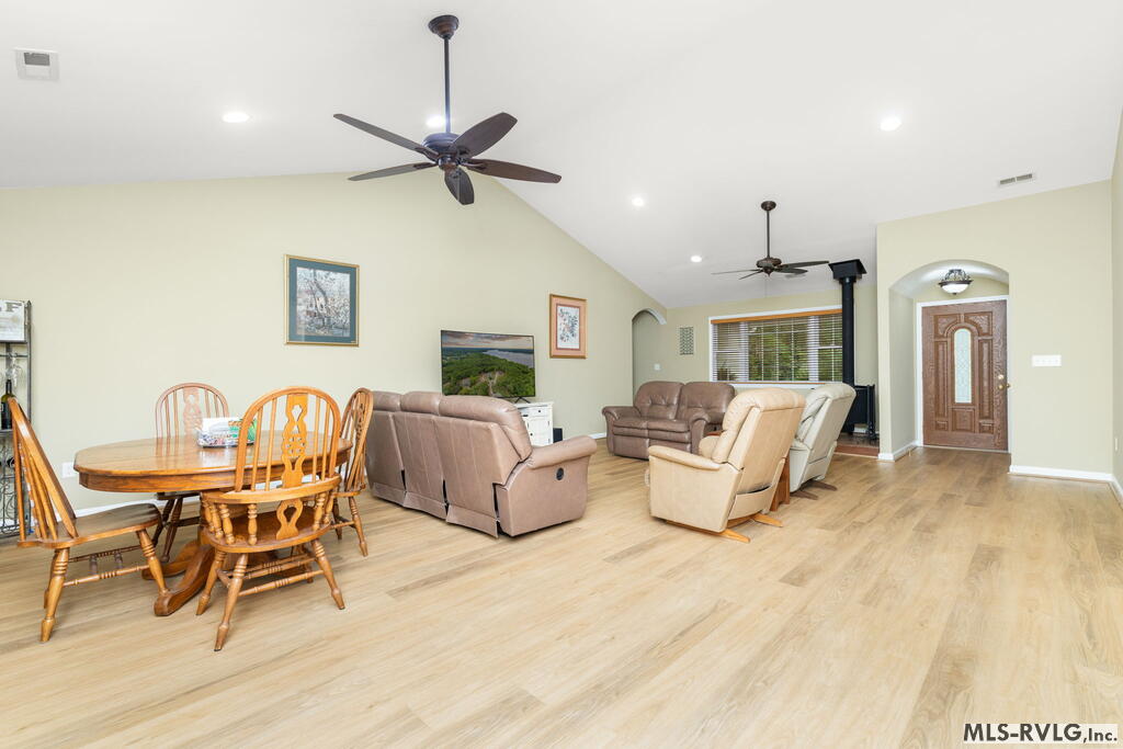 137 Jamestown Ln.
