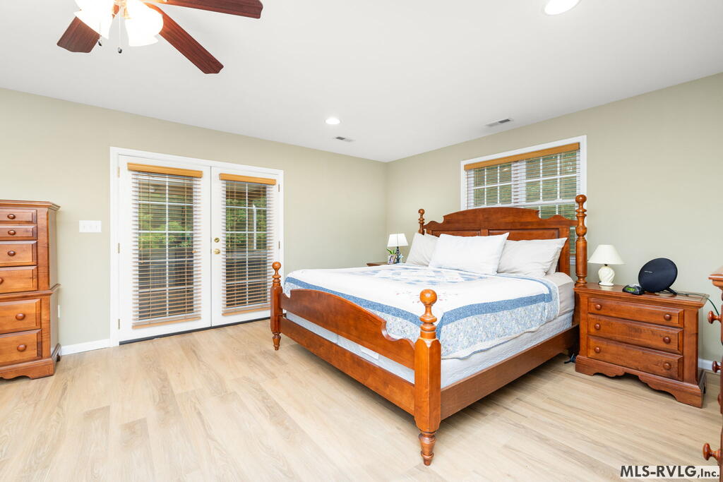 137 Jamestown Ln.
