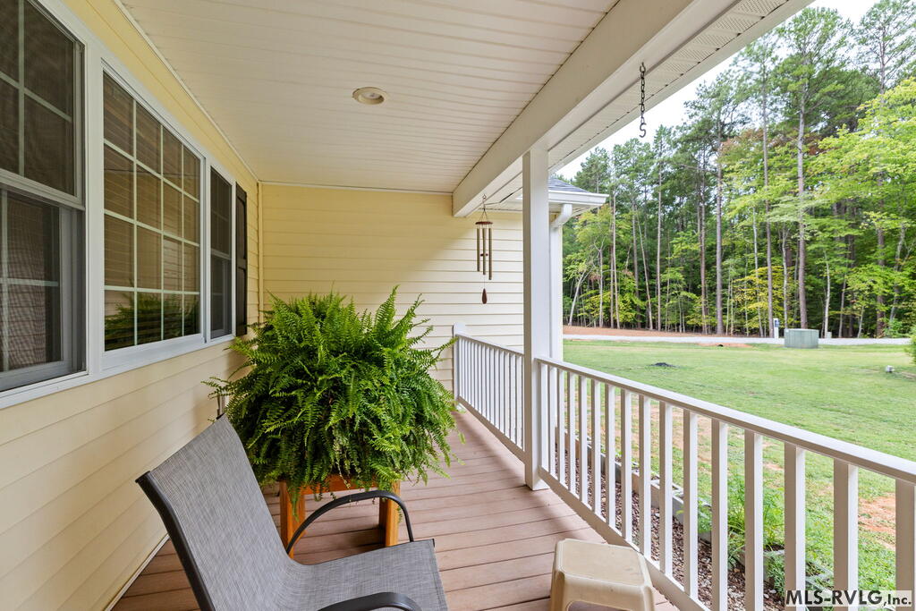 137 Jamestown Ln.