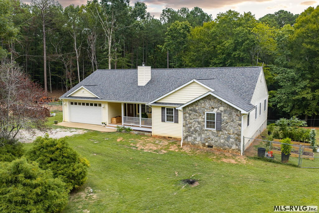 137 Jamestown Ln.
