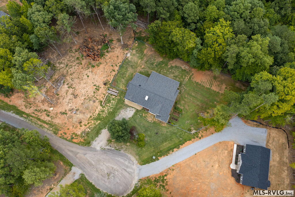 137 Jamestown Ln.