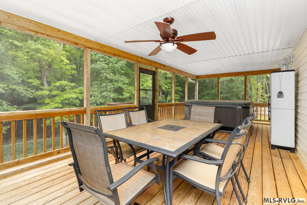 137 Jamestown Ln.