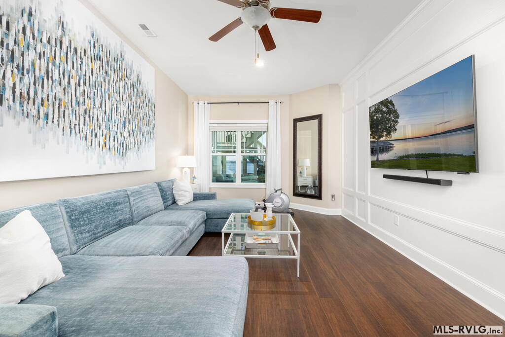 111 Coveside Ct.