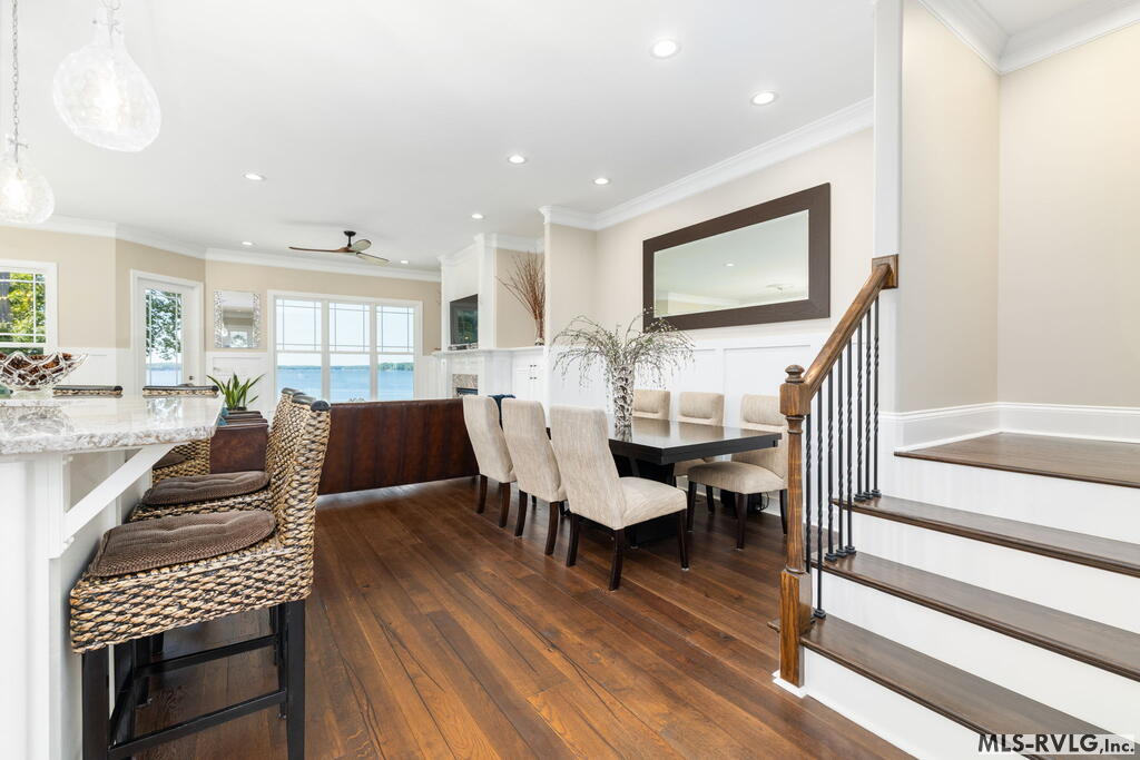 111 Coveside Ct.