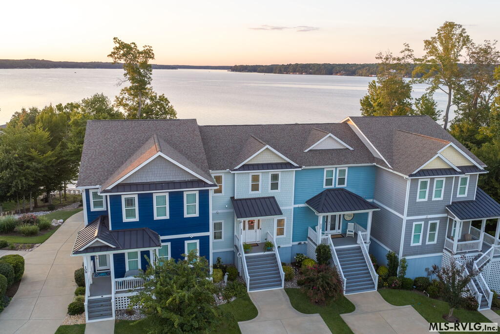 111 Coveside Ct.