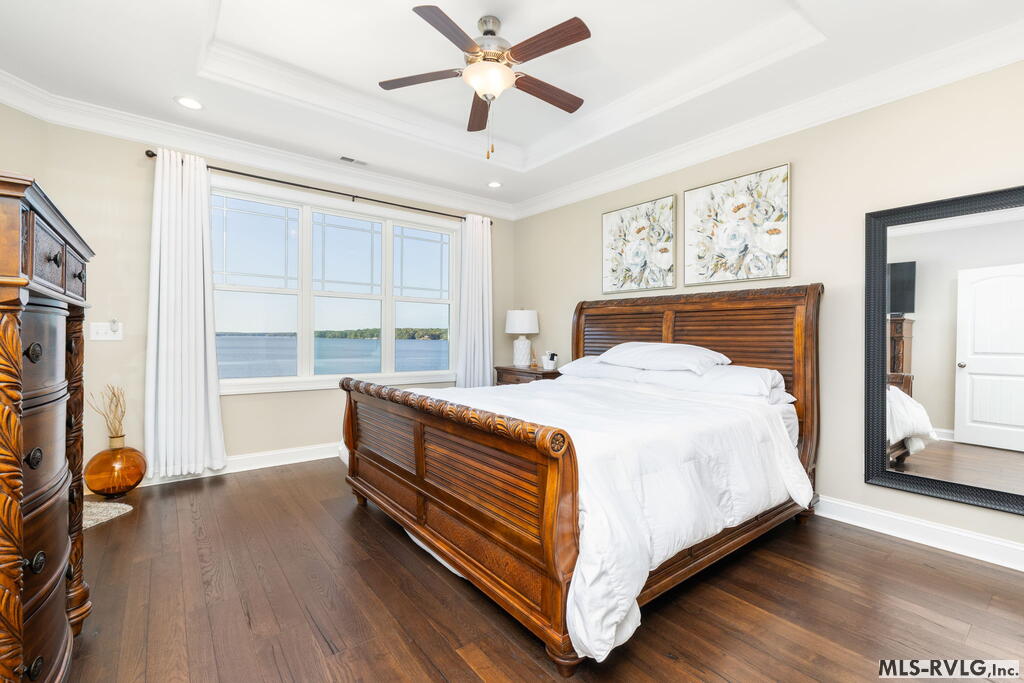 111 Coveside Ct.