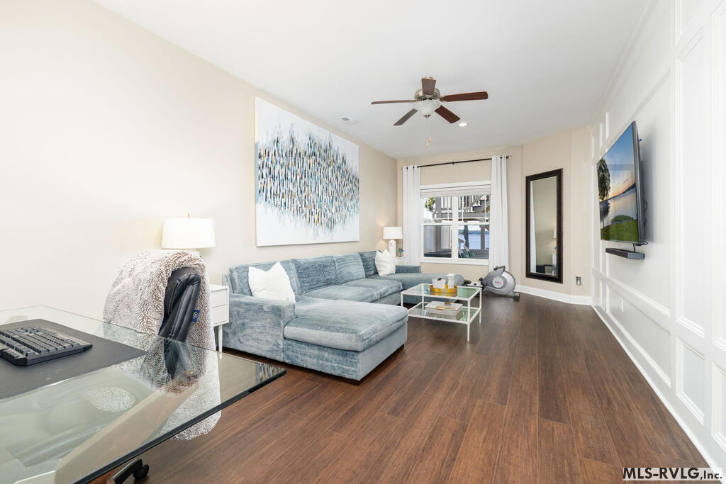 111 Coveside Ct.