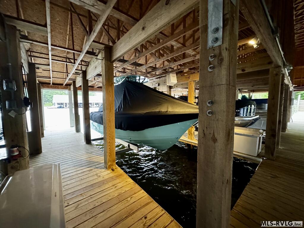 111 Coveside Ct.