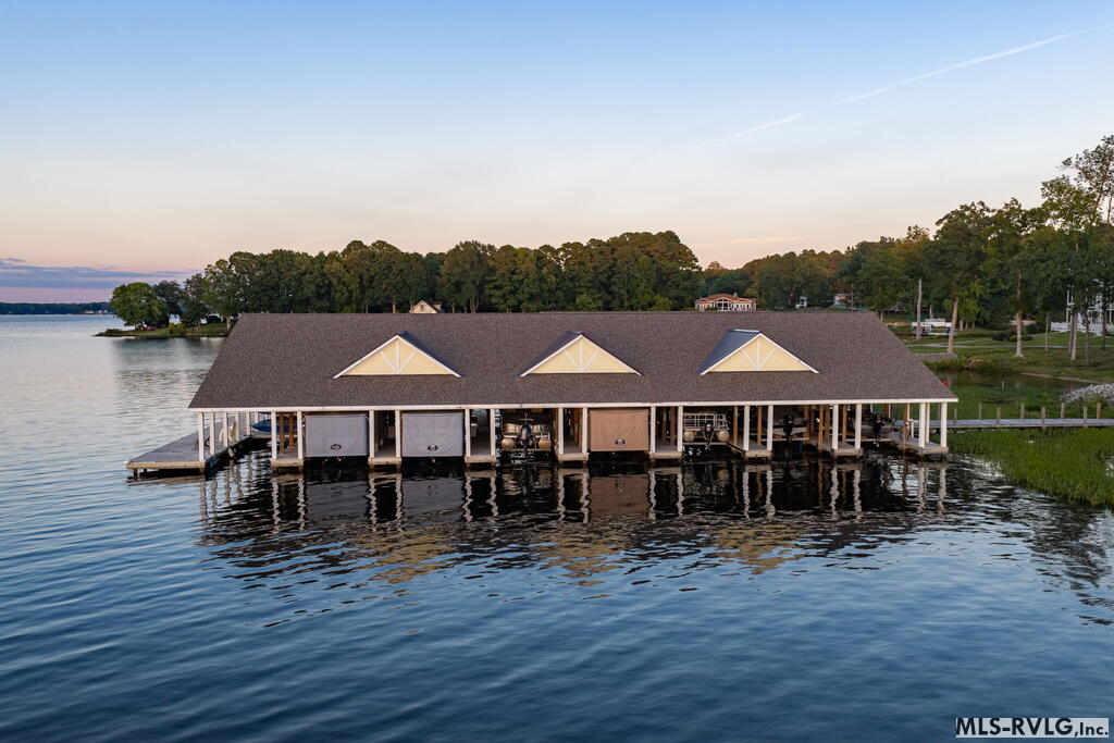 111 Coveside Ct.