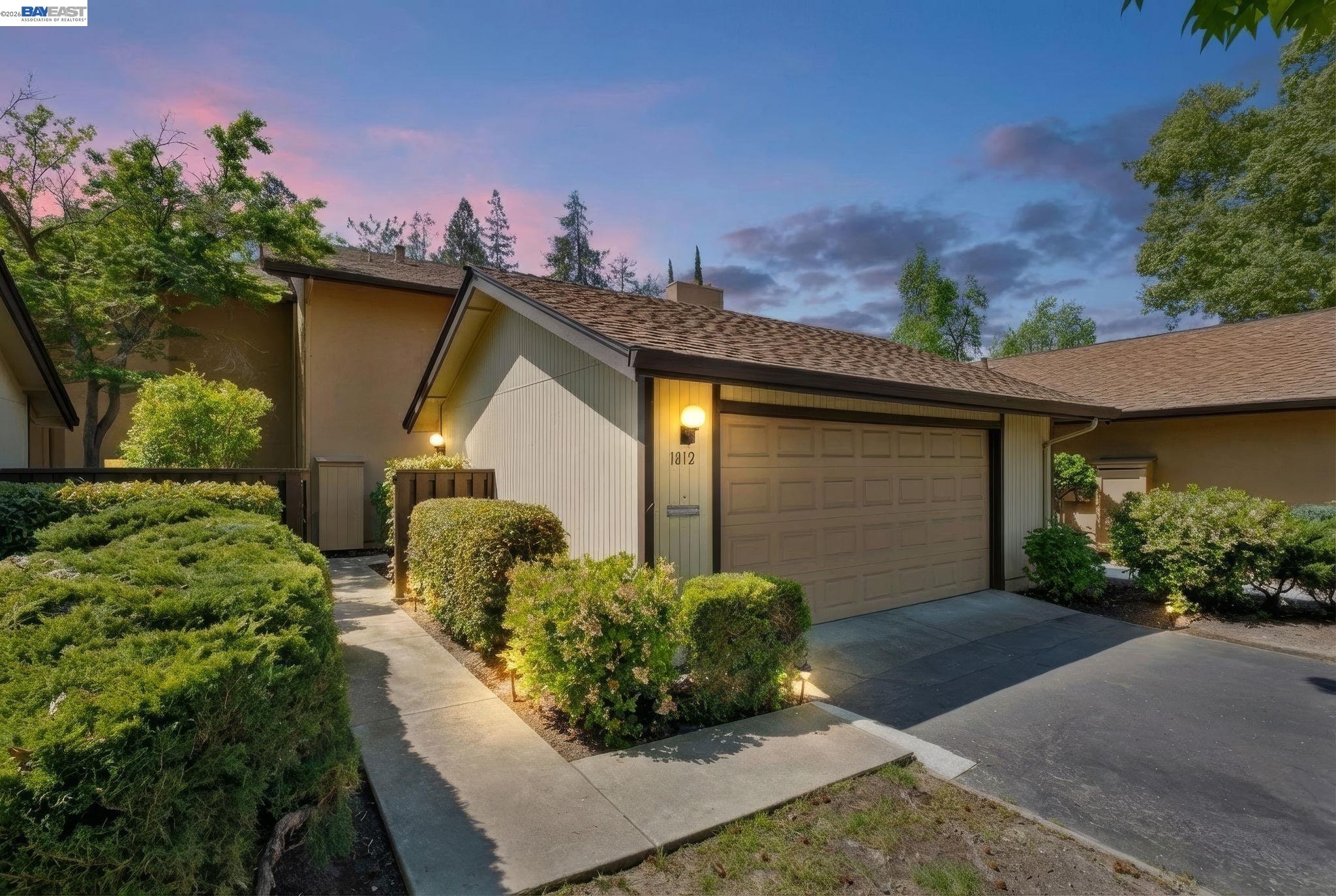 1812 Countrywood Ct