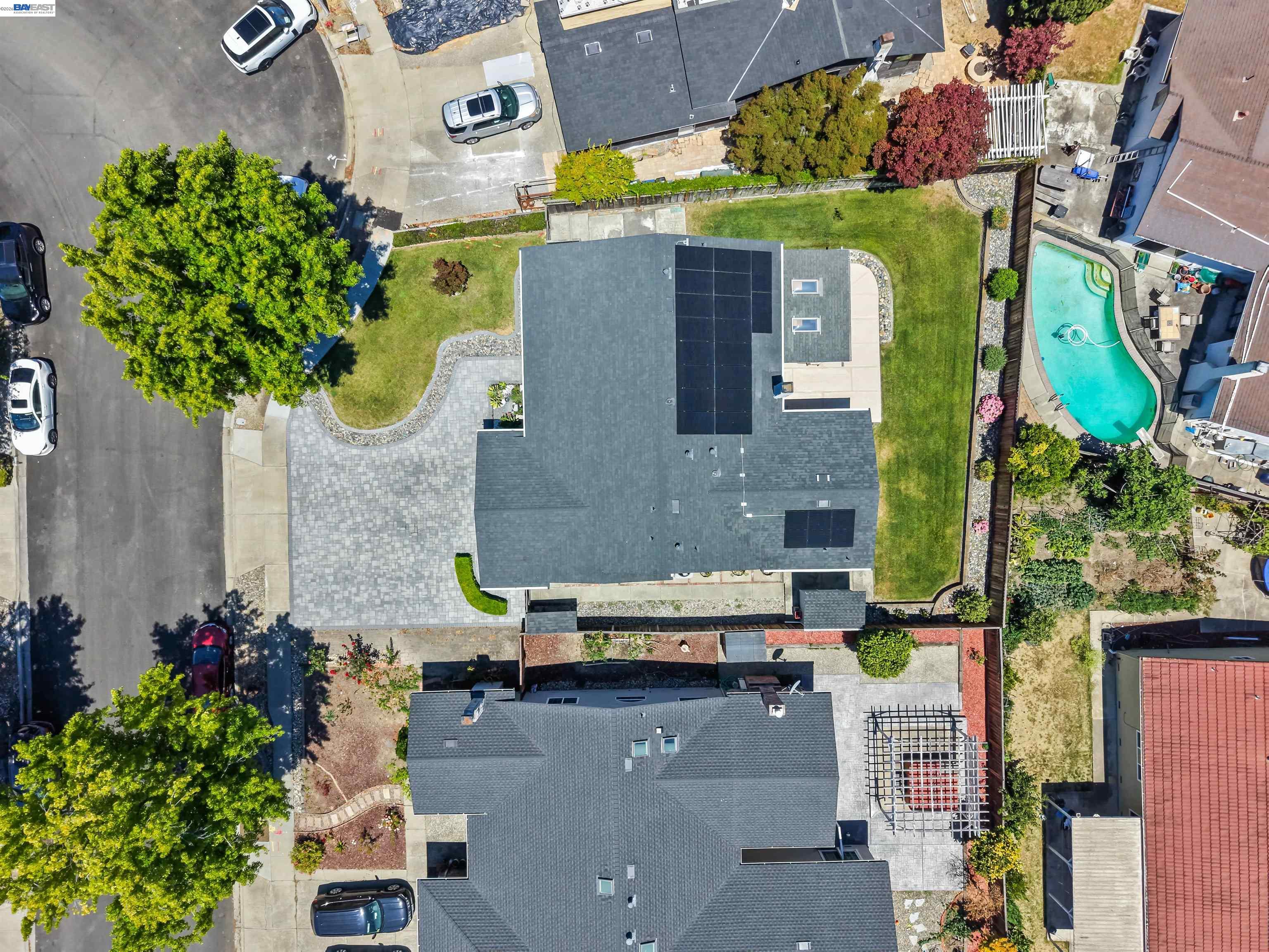4815 Windermere Dr