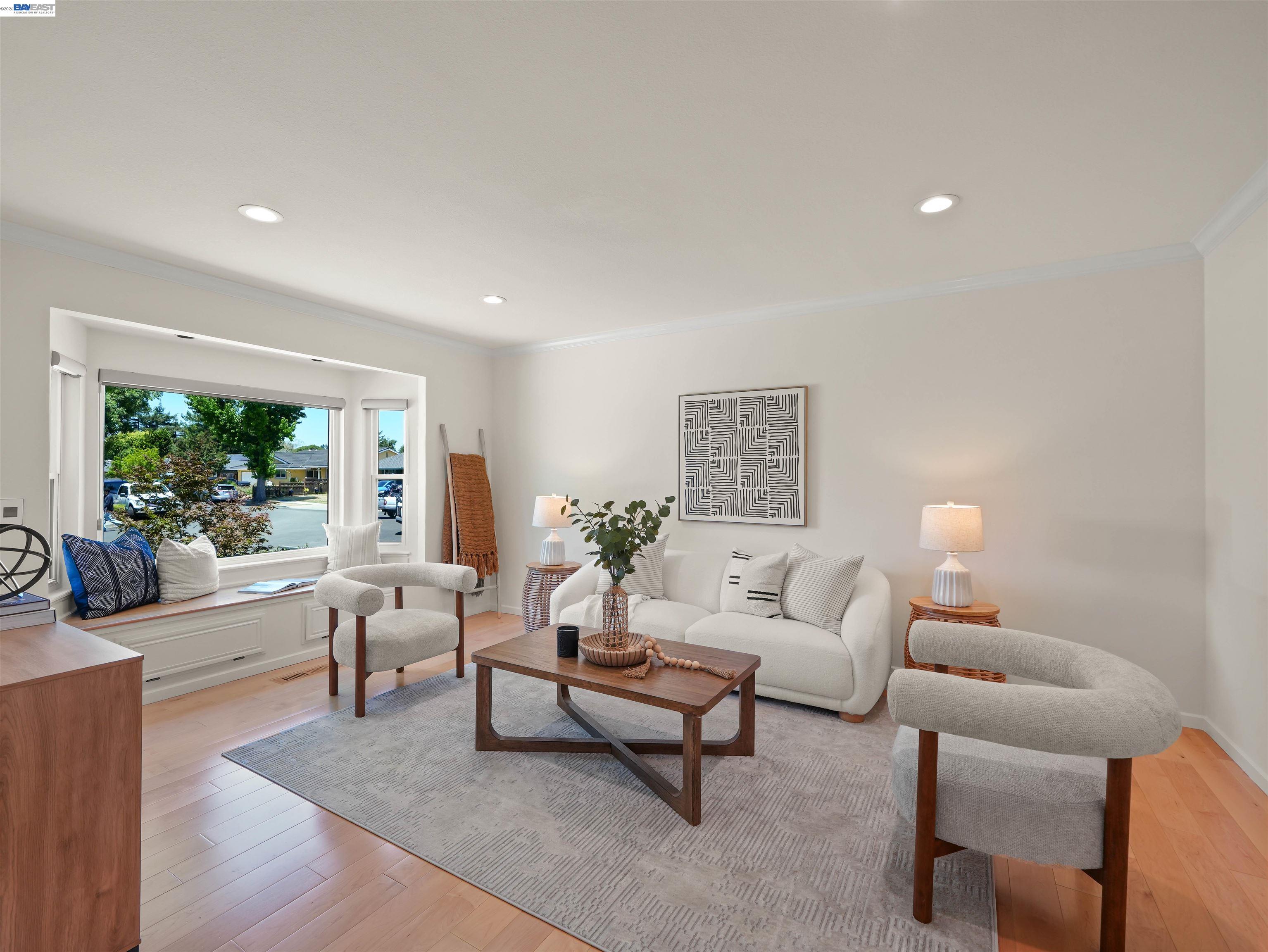 4815 Windermere Dr