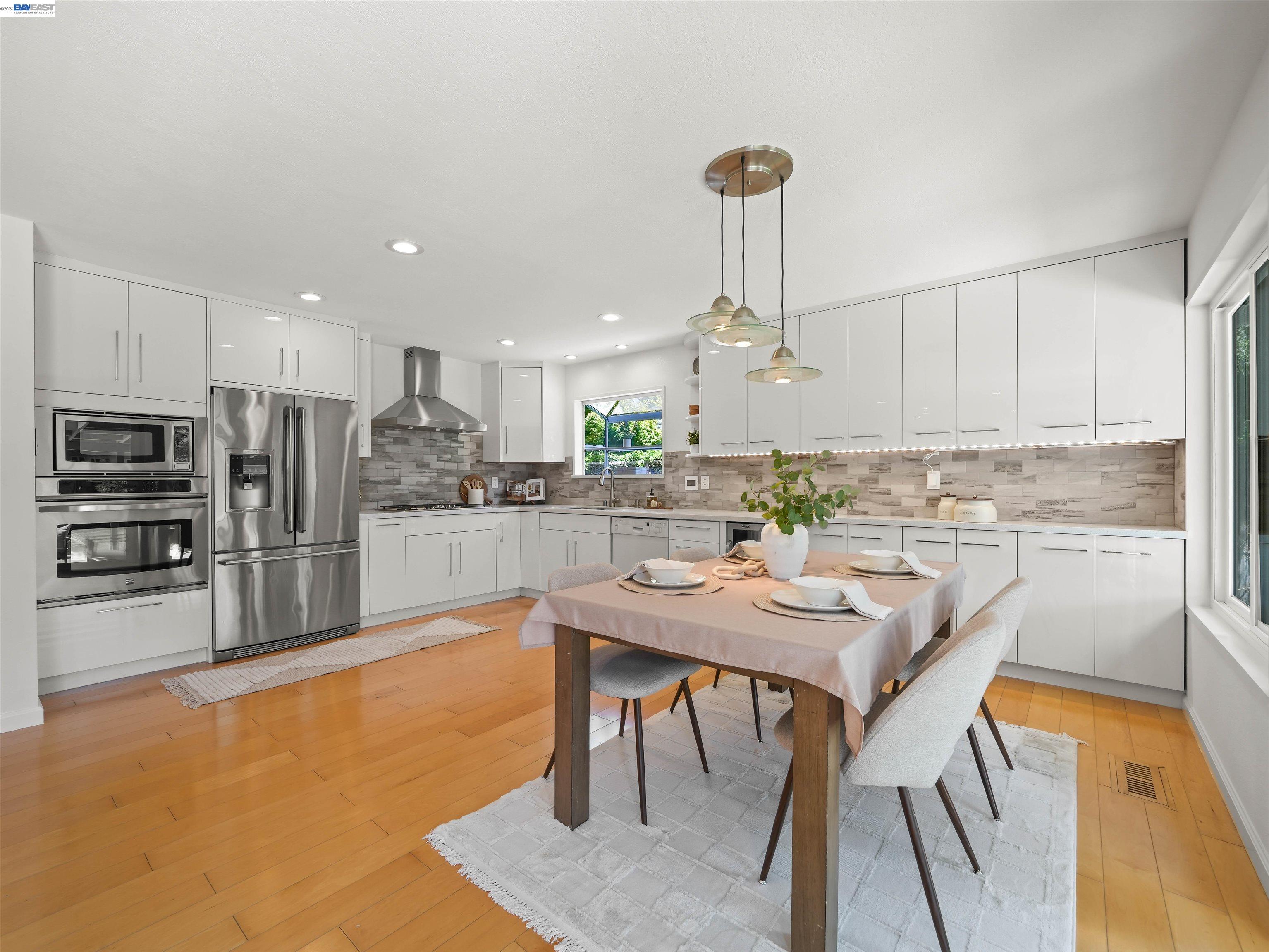 4815 Windermere Dr