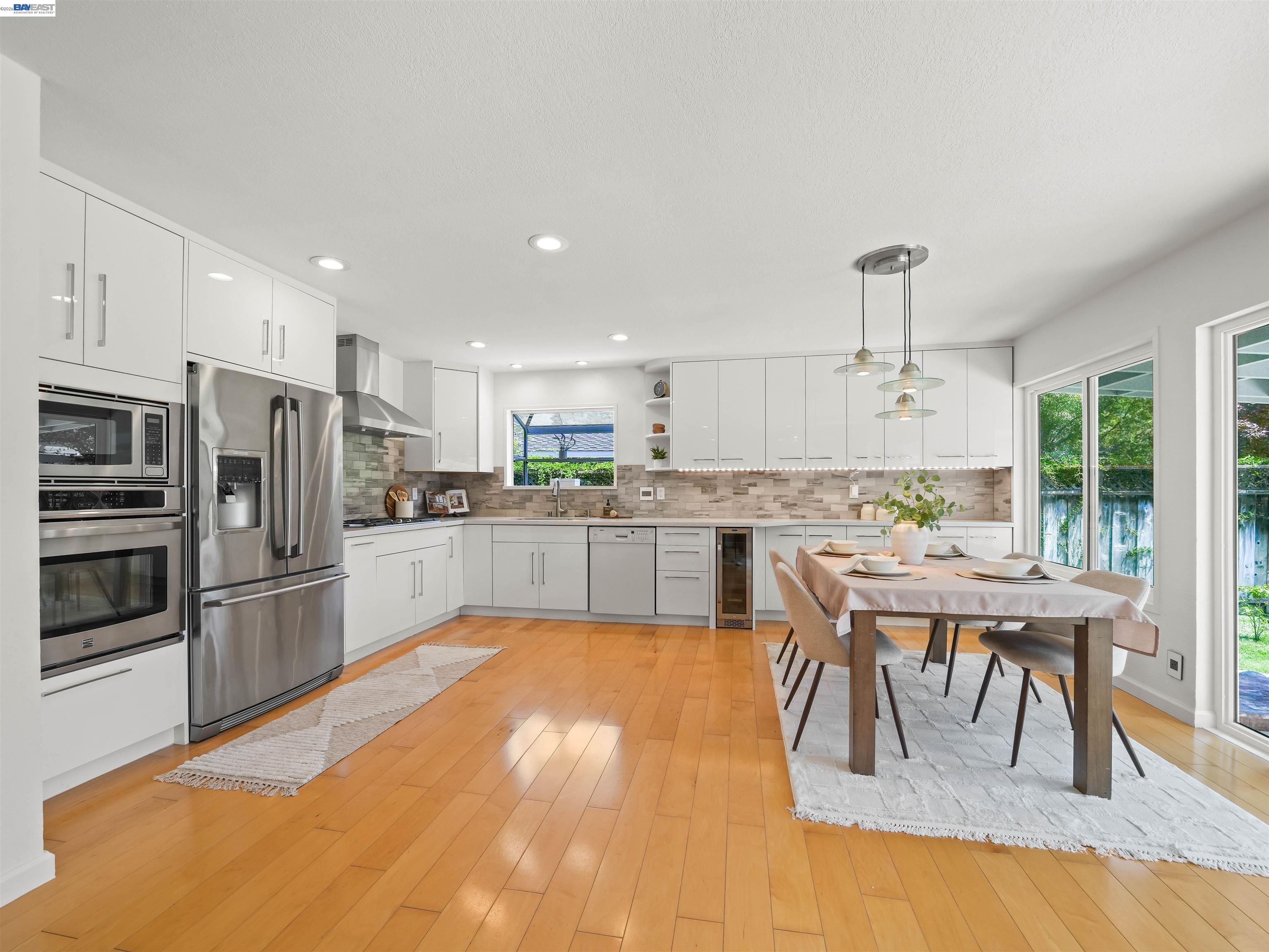 4815 Windermere Dr