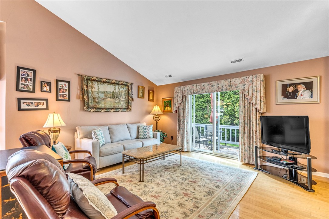 90 Nipmuc Trail A