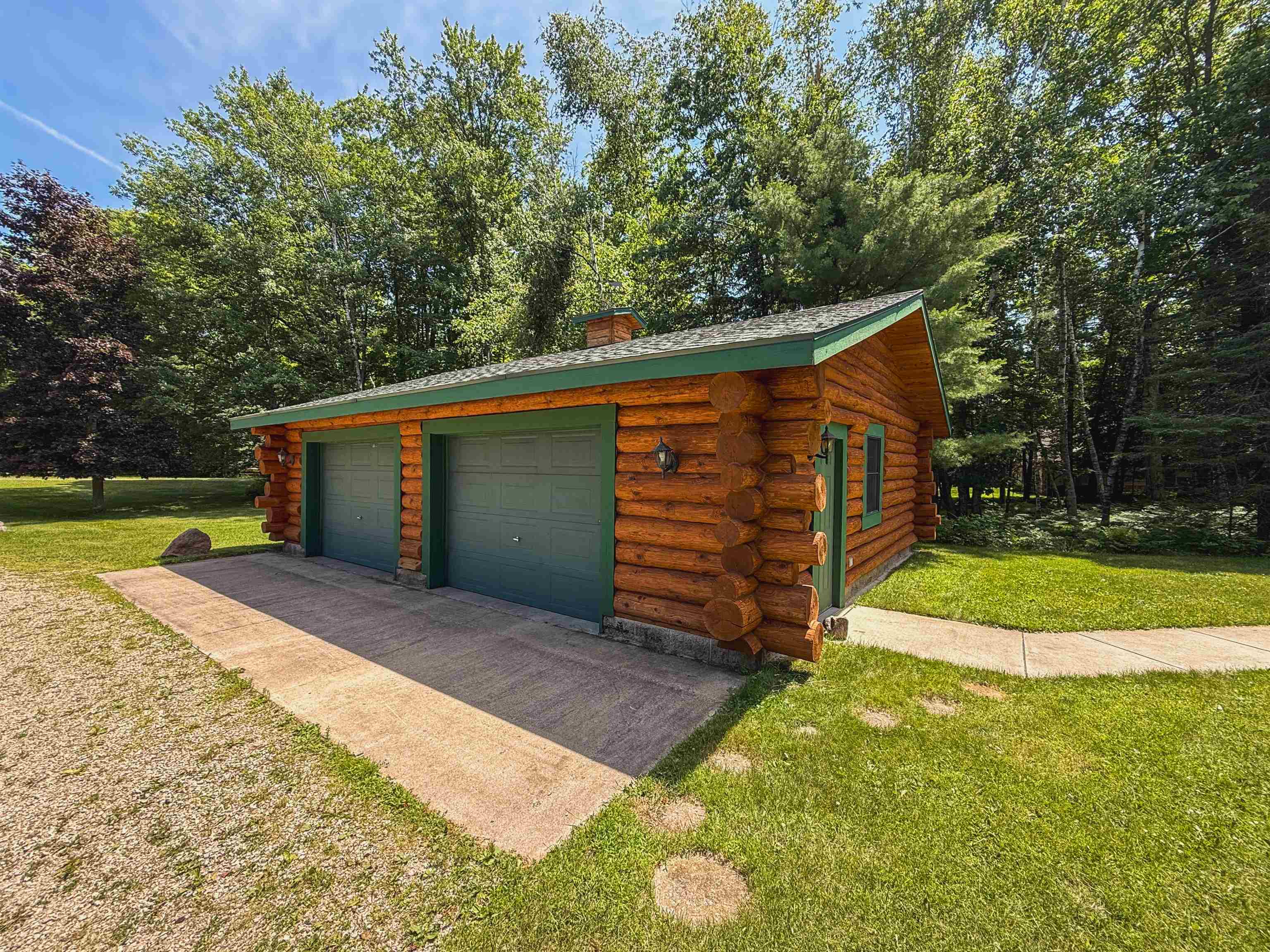 15811 CEDAR RIDGE Lane