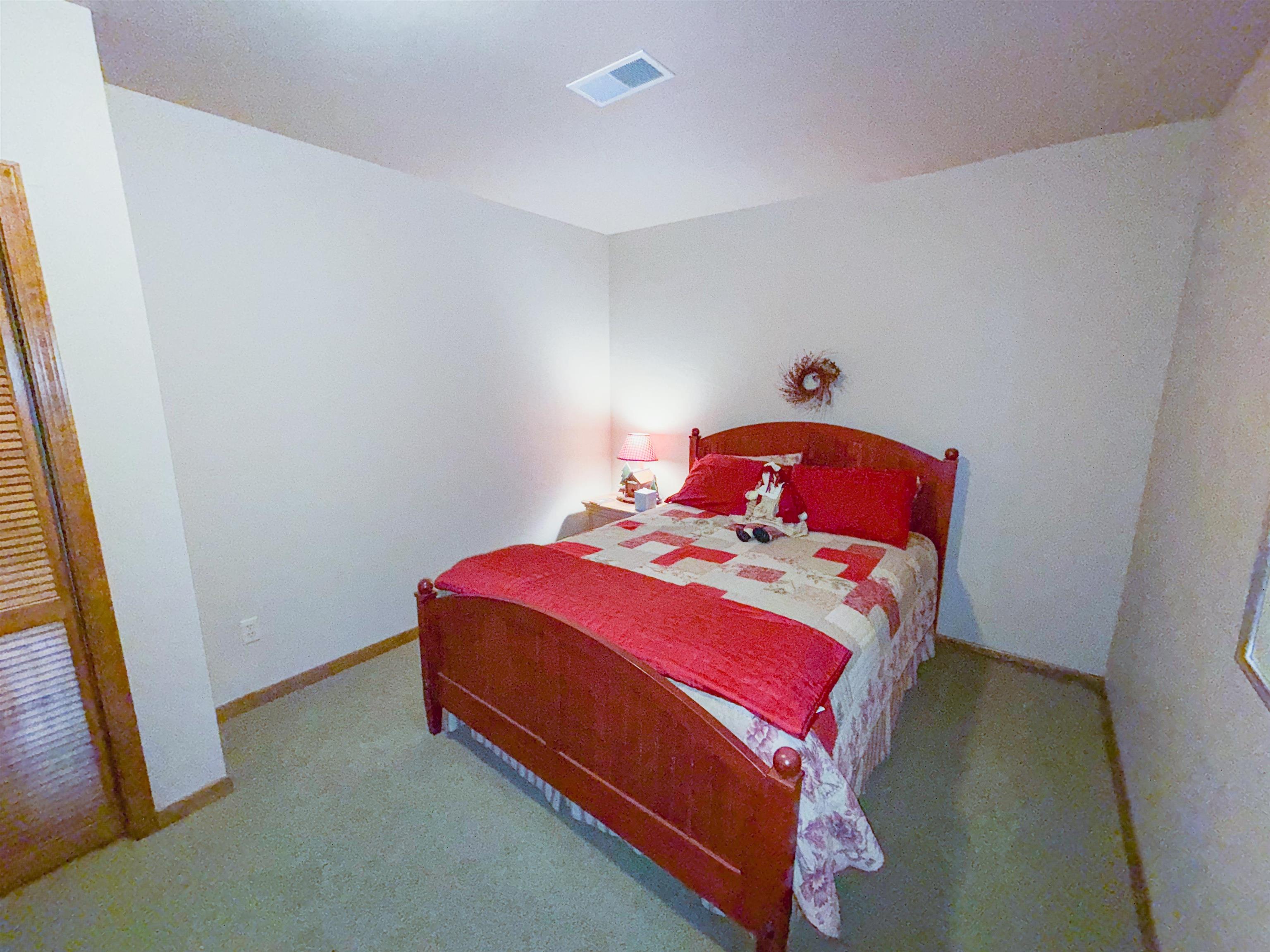15811 CEDAR RIDGE Lane